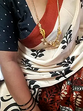 Tamil Ammani online show from 11/23/25, 05:17