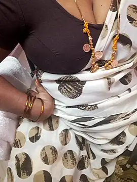 Tamil Ammani online show from 03/31/26, 11:40