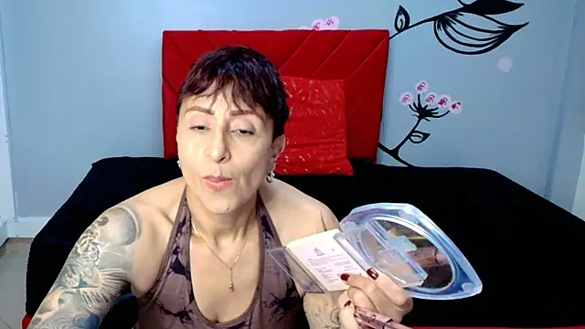 Charlotte  Gray online show from 10/11/25, 12:28