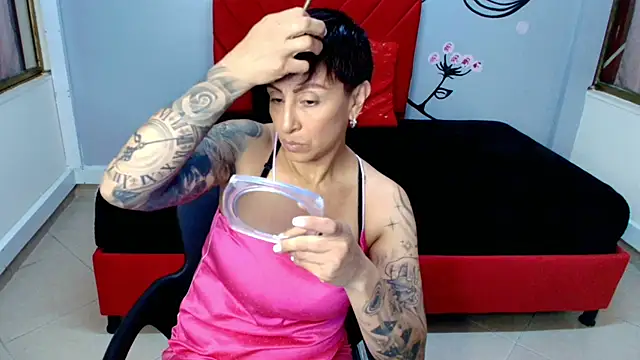 Charlotte  Gray online show from 10/12/25, 12:17