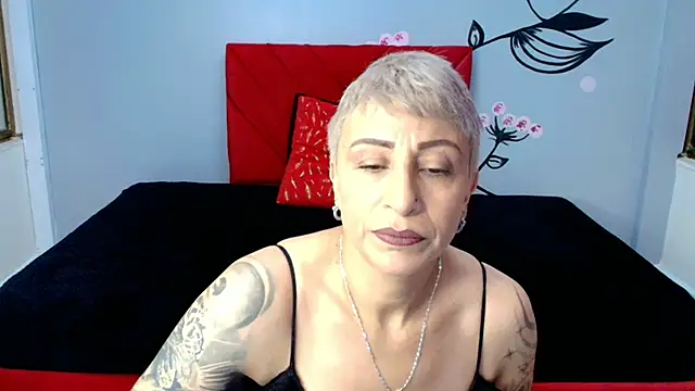 Charlotte  Gray online show from 11/01/25, 12:21