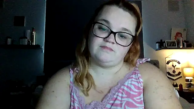 Curvy-AmyX online show from 10/19/25, 01:25