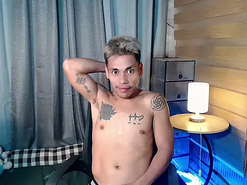 Cute Lucas online show from 02/10/26, 05:45