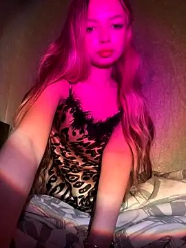  Siennaaa  online show from 11/01/25, 09:08