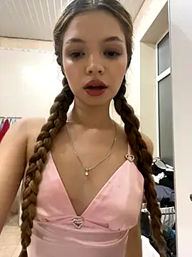  Siennaaa  online show from 10/10/25, 09:26