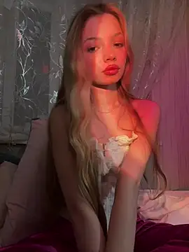  Siennaaa  online show from 02/24/26, 09:37