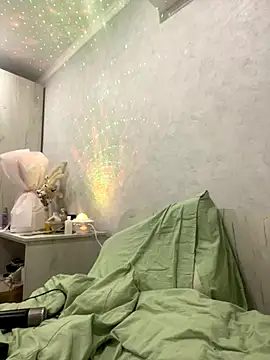  Siennaaa  online show from 11/18/25, 06:33