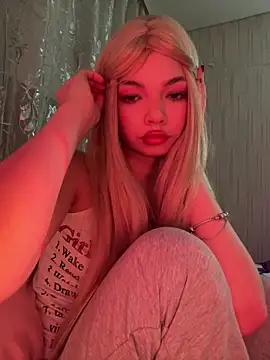  Siennaaa  online show from 02/26/26, 08:53