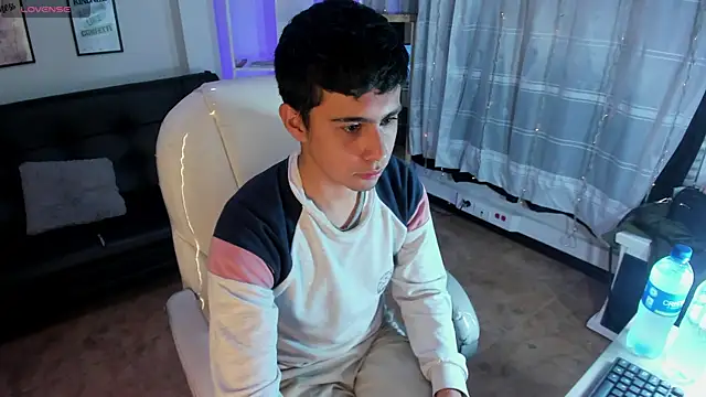 Nyko ds online show from 10/28/25, 03:51