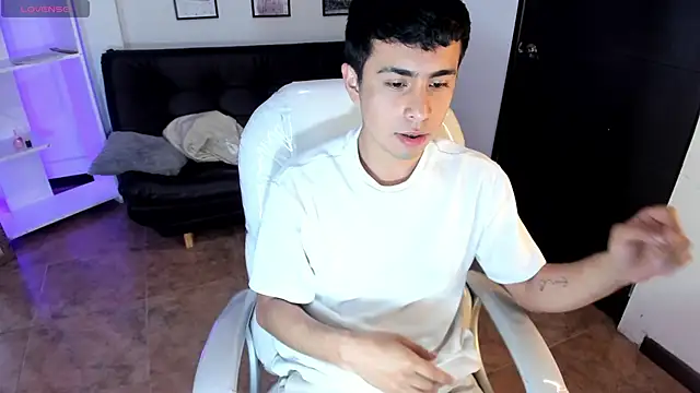 Nyko ds online show from 10/24/25, 04:22