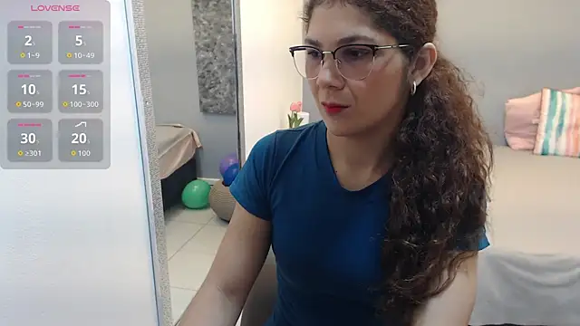 Snapshot of sammy_gale chatting on 05/17/26, 11:54 sammy gale online show from 05/17/26, 11:54