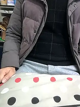 Snapshot of chougegg0214 chatting on 01/12/26, 04:52 chougegg0214 online show from 01/12/26, 04:52