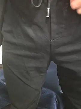 Snapshot of chougegg0214 chatting on 11/19/25, 01:38 chougegg0214 online show from 11/19/25, 01:38