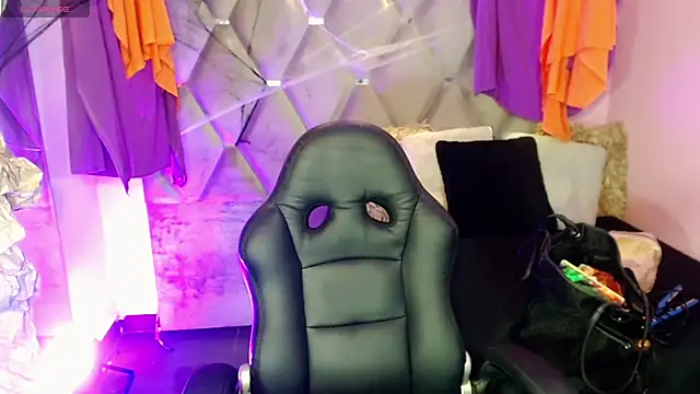 Miranda Collins online show from 11/02/25, 11:04