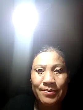 Snapshot of bae-bae chatting on 10/06/25, 11:22 bae-bae online show from 10/06/25, 11:22