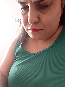 Snapshot of aydannn01 chatting on 10/05/25, 08:16 aydannn01 online show from 10/05/25, 08:16