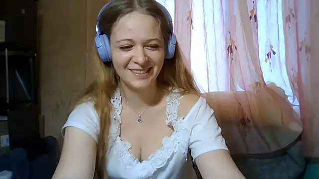 Snapshot of Marry_Wild chatting on 10/01/25, 07:24 Marry Wild online show from 10/01/25, 07:24