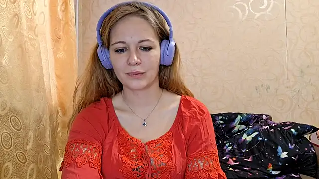 Snapshot of Marry_Wild chatting on 10/14/25, 06:36 Marry Wild online show from 10/14/25, 06:36