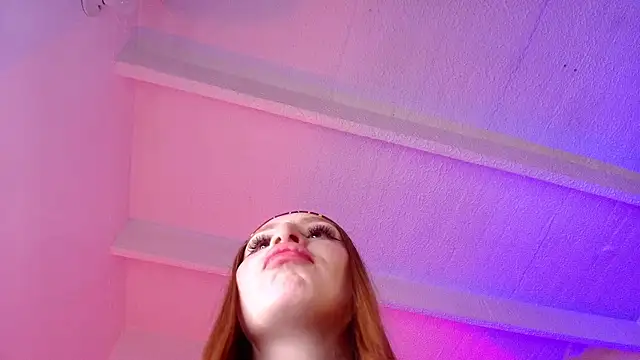 Bennuluspeach  online show from 05/19/26, 11:06