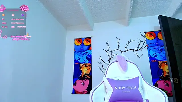 Bennuluspeach  online show from 12/15/25, 12:33