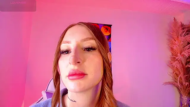 Bennuluspeach  online show from 05/14/26, 11:07