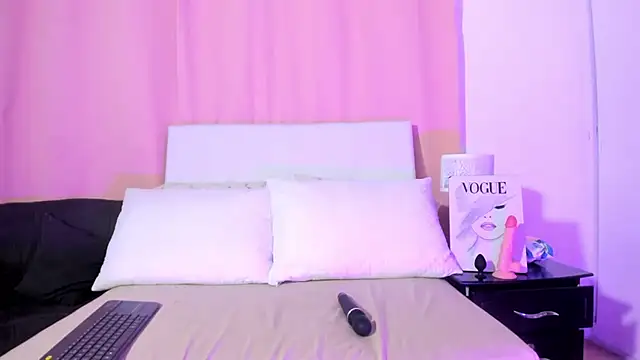 Celeeste Rose online show from 11/06/25, 07:07