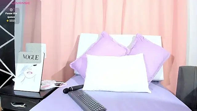 Celeeste Rose online show from 11/29/25, 07:03