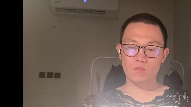 yewuzhibb online show from 09/30/25, 08:26