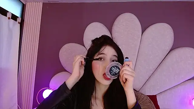 MeganR  online show from 05/04/26, 11:13