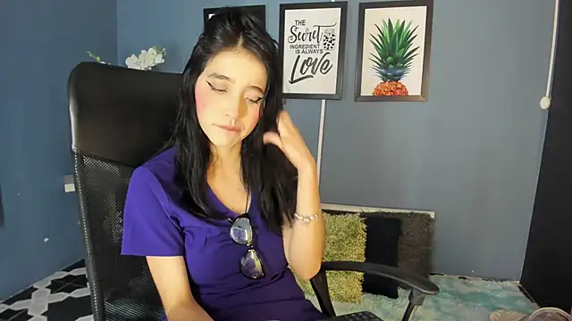 MeganR  online show from 03/20/26, 11:22