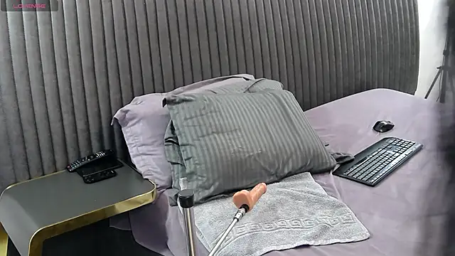 Alicia beggs online show from 10/01/25, 07:29