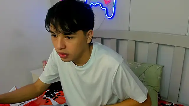 StiwenTwink online show from 10/12/25, 02:18