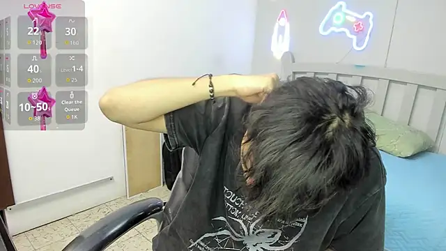 StiwenTwink online show from 12/15/25, 02:12