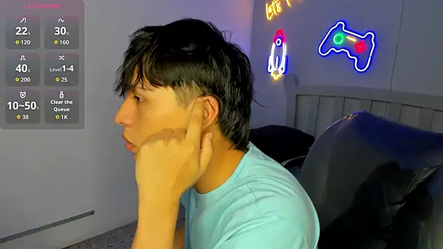 StiwenTwink online show from 10/23/25, 01:54