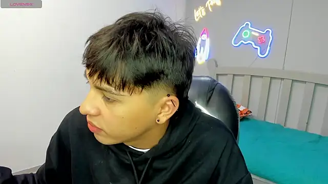 StiwenTwink online show from 11/07/25, 01:59