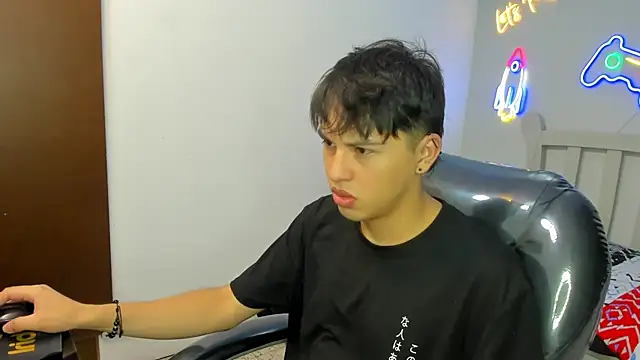 StiwenTwink online show from 11/14/25, 02:10