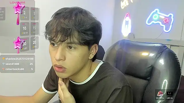 Snapshot of StiwenTwink chatting on 01/13/26, 11:25 StiwenTwink online show from 01/13/26, 11:25