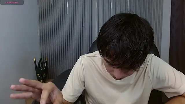 Snapshot of StiwenTwink chatting on 04/08/26, 01:34 StiwenTwink online show from 04/08/26, 01:34