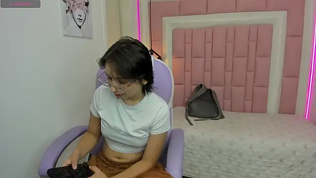 Snapshot of Klaret_Toy chatting on 04/30/26, 07:32 Klaret Toy online show from 04/30/26, 07:32