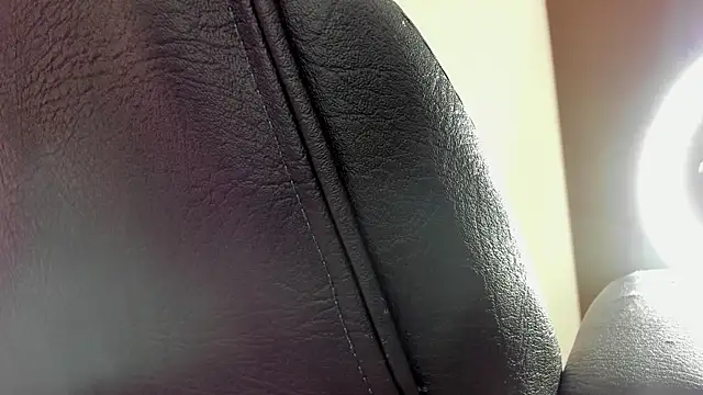Snapshot of Klaret_Toy chatting on 10/13/25, 03:46 Klaret Toy online show from 10/13/25, 03:46