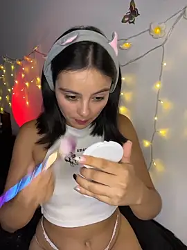 SaraMistick online show from 04/14/26, 11:37