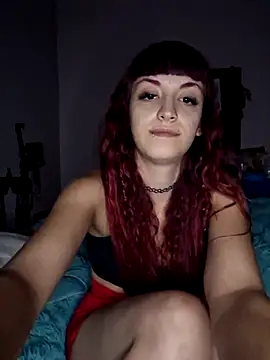 Snapshot of Sweetredevil chatting on 12/19/25, 02:37 Sweetredevil online show from 12/19/25, 02:37