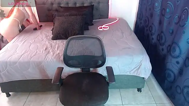 Antonella  b online show from 12/01/25, 01:56