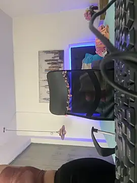 Antonella  b online show from 11/21/25, 01:43