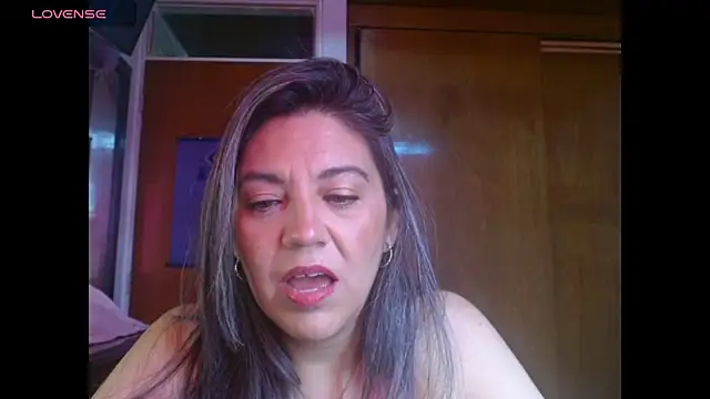 XxAntonellaxxx online show from 11/18/25, 04:32