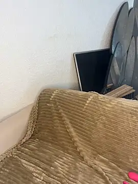 Snapshot of LolaReaX chatting on 04/08/26, 12:17 LolaReaX online show from 04/08/26, 12:17