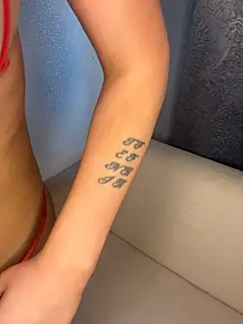 Snapshot of LolaReaX chatting on 02/28/26, 11:21 LolaReaX online show from 02/28/26, 11:21