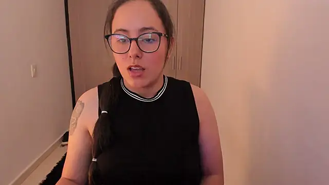 Venus cat  online show from 10/12/25, 06:31