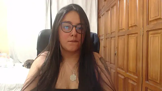 Venus cat  online show from 04/25/26, 04:37