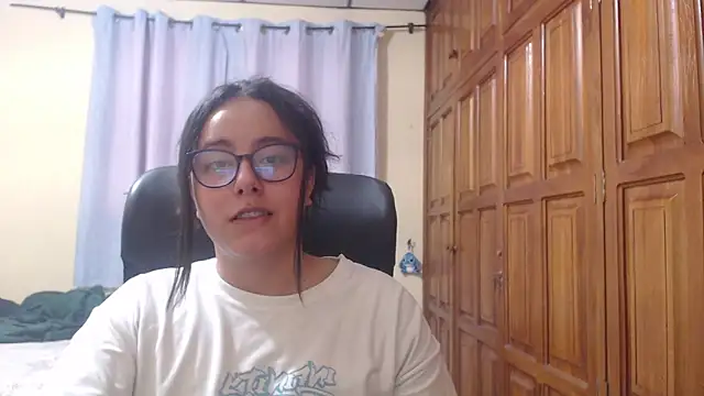 Venus cat  online show from 02/01/26, 05:27